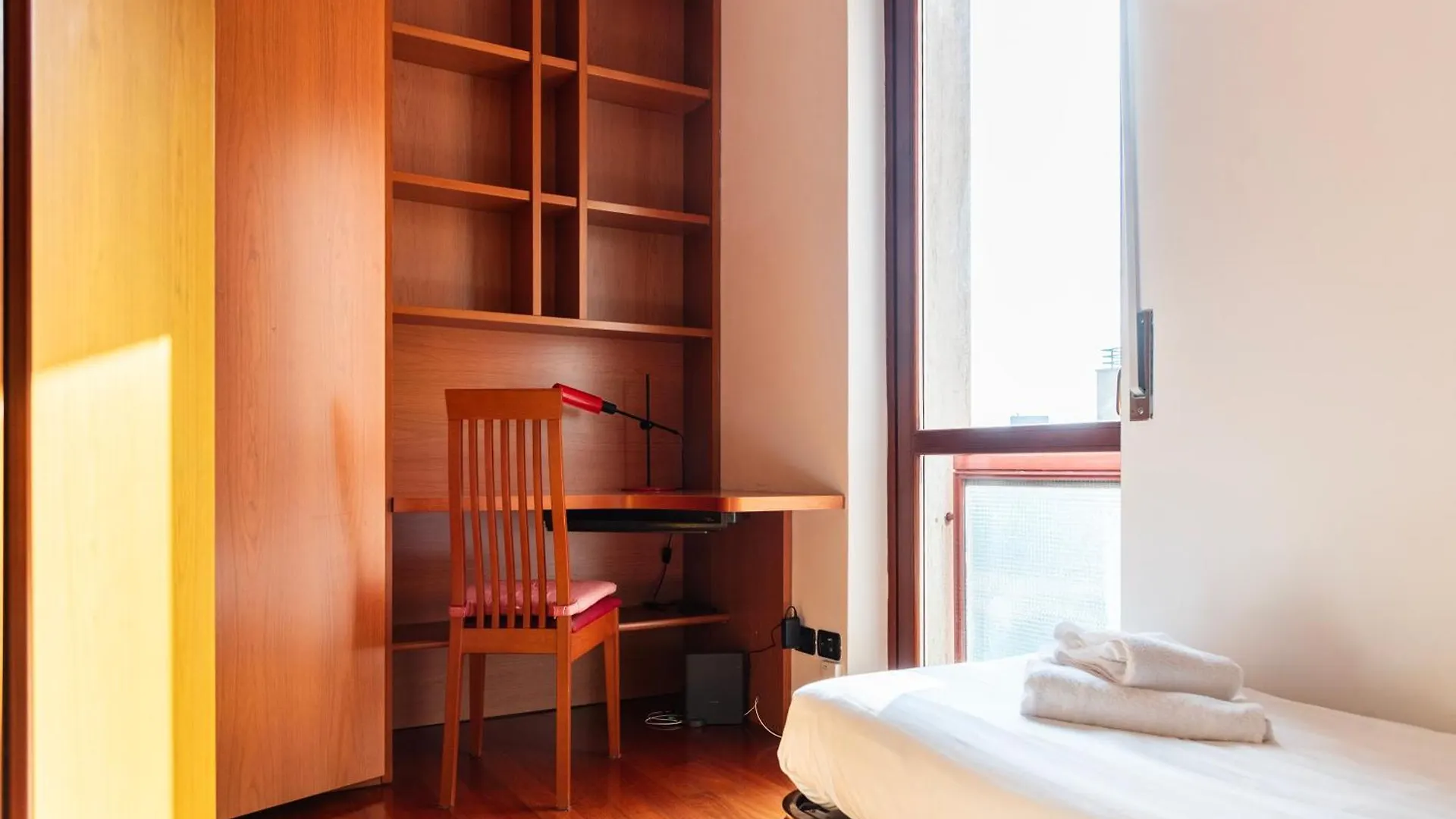 Apartment Youhosty - Cechov 21 Milan