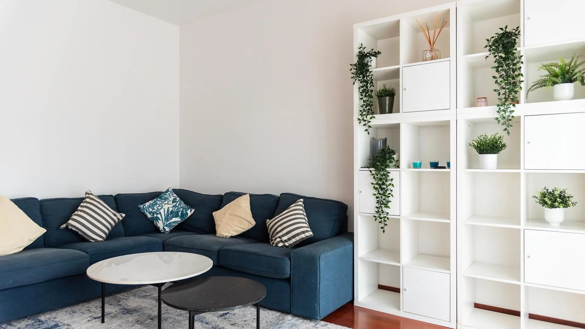 Apartment Youhosty - Cechov 21 Milan